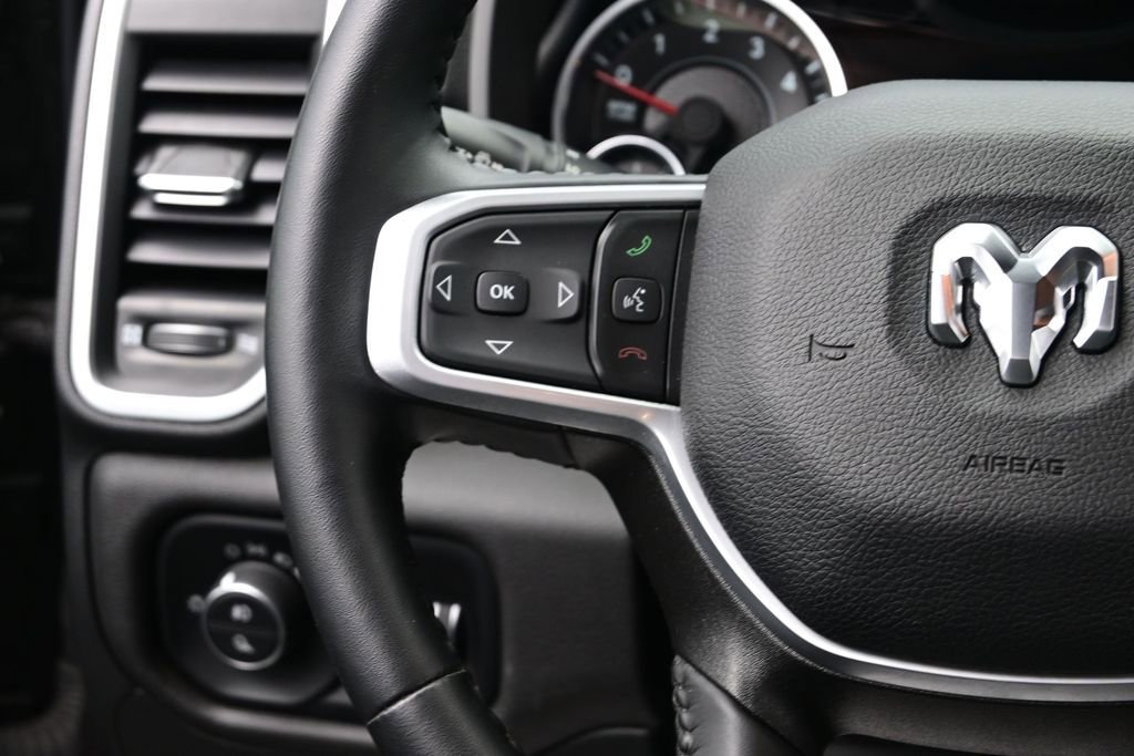 Used 2024 RAM 1500 Big Horn AWD/4WD image 36