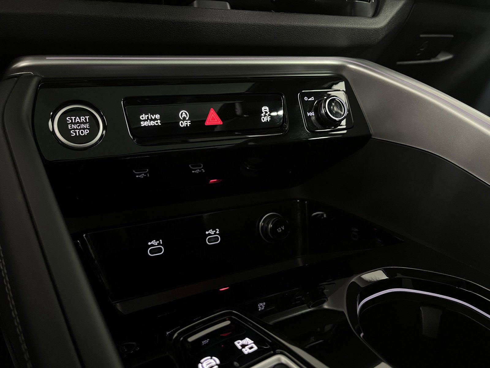 Used 2025 Audi Q5 2.0T Premium Plus w/ Premium Plus image 19