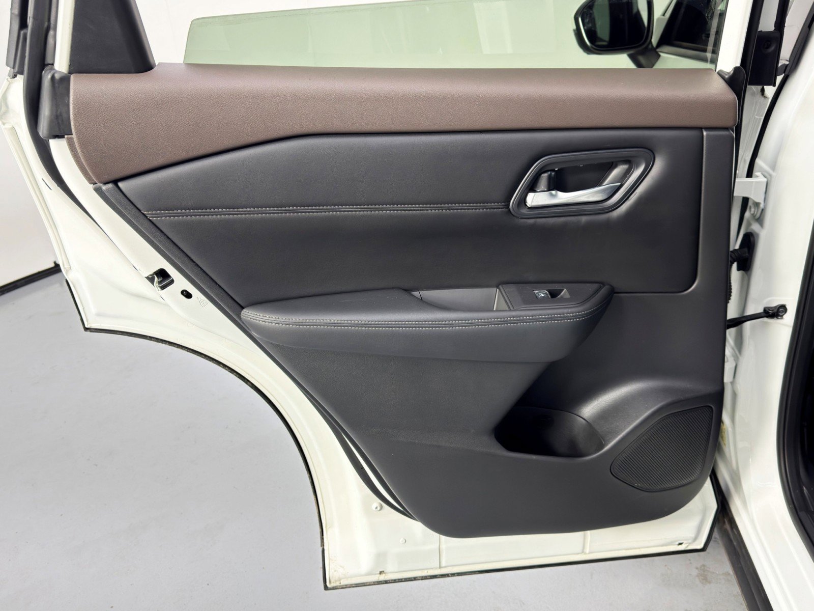 Used 2022 Nissan Rogue SL image 37