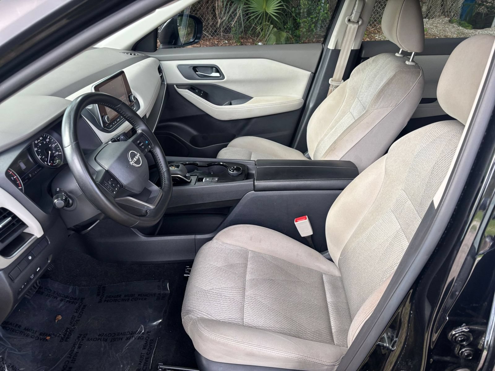 Used 2025 Nissan Rogue SV AWD/4WD image 28