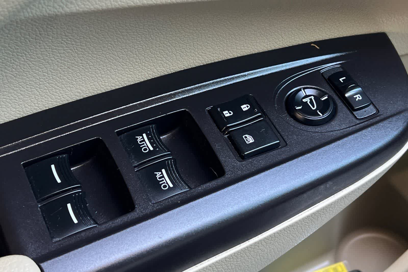 Used 2017 Acura RDX AWD image 14