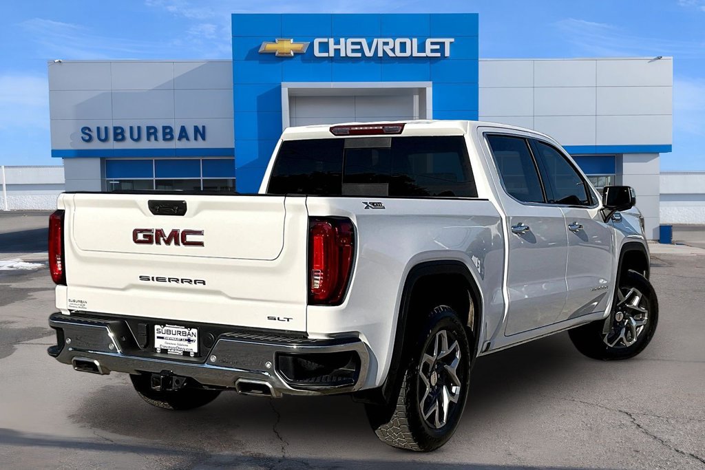 Used 2024 GMC Sierra 1500 SLT AWD/4WD image 4