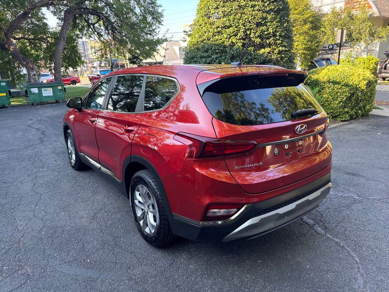 Used 2019 Hyundai Santa Fe SE FWD image 4