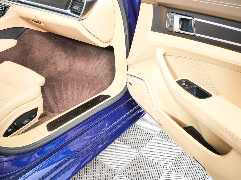 Certified 2023 Porsche Panamera 4 Platinum Edition AWD/4WD image 28