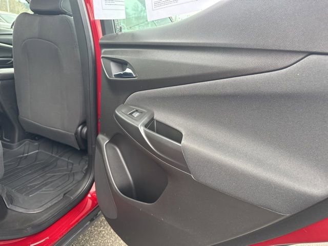 Used 2022 Chevrolet Bolt EUV LT w/ Comfort Package image 11