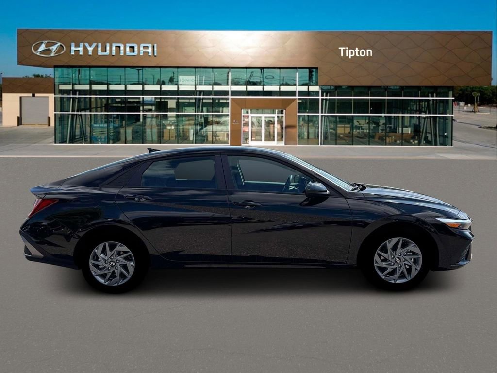 New 2026 Hyundai Elantra Blue image 9