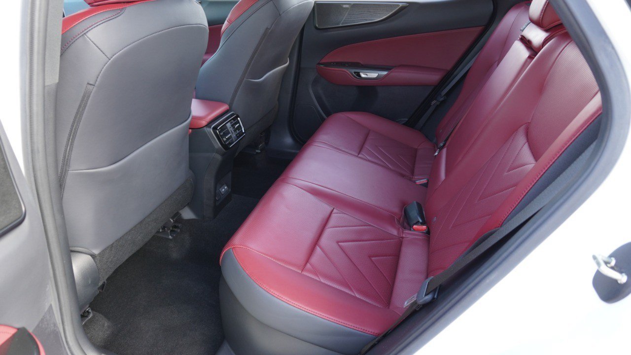 Used 2025 Lexus NX 350h AWD w/ Cold Area Package image 33