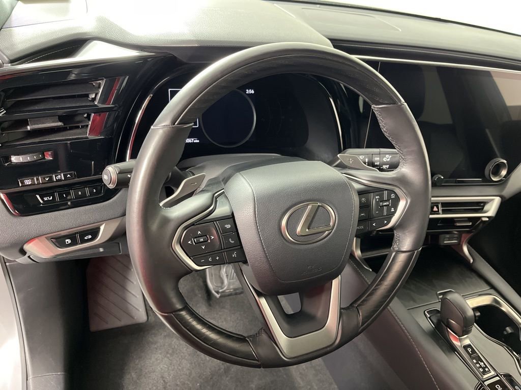 Used 2024 Lexus RX 350 Premium w/ Accessory Package (Z1) image 26