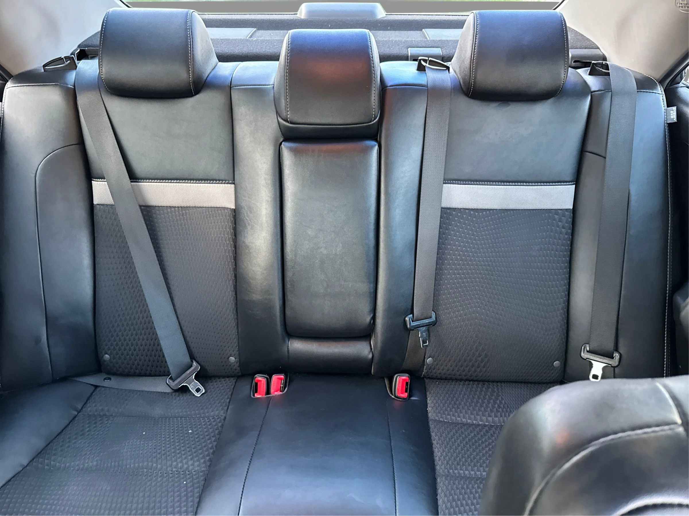 Used 2012 Toyota Camry SE w/ Convenience Pkg FWD image 16