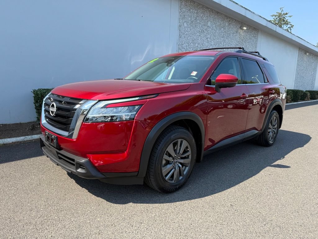 Certified 2022 Nissan Pathfinder SV