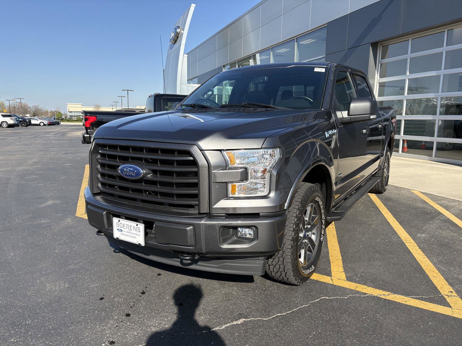 Used 2017 Ford F150 XLT w/ Equipment Group 302A Luxury AWD/4WD image 3