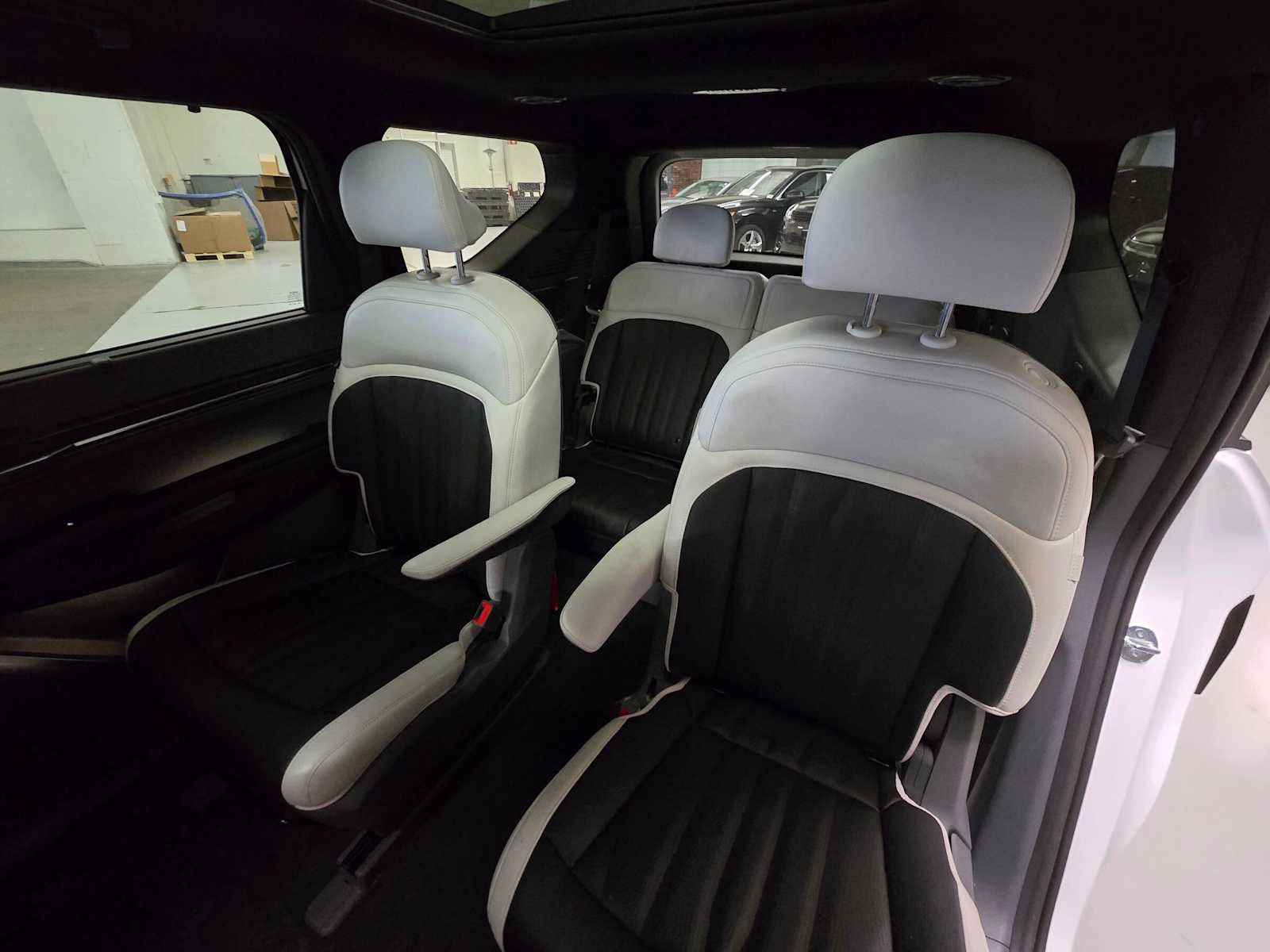 Used 2024 Kia EV9 GT-Line AWD/4WD image 17