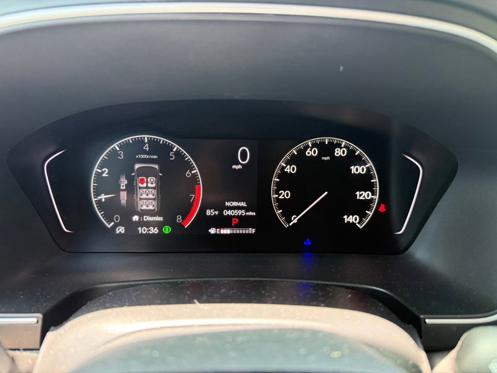 Used 2024 Honda Pilot Touring image 11