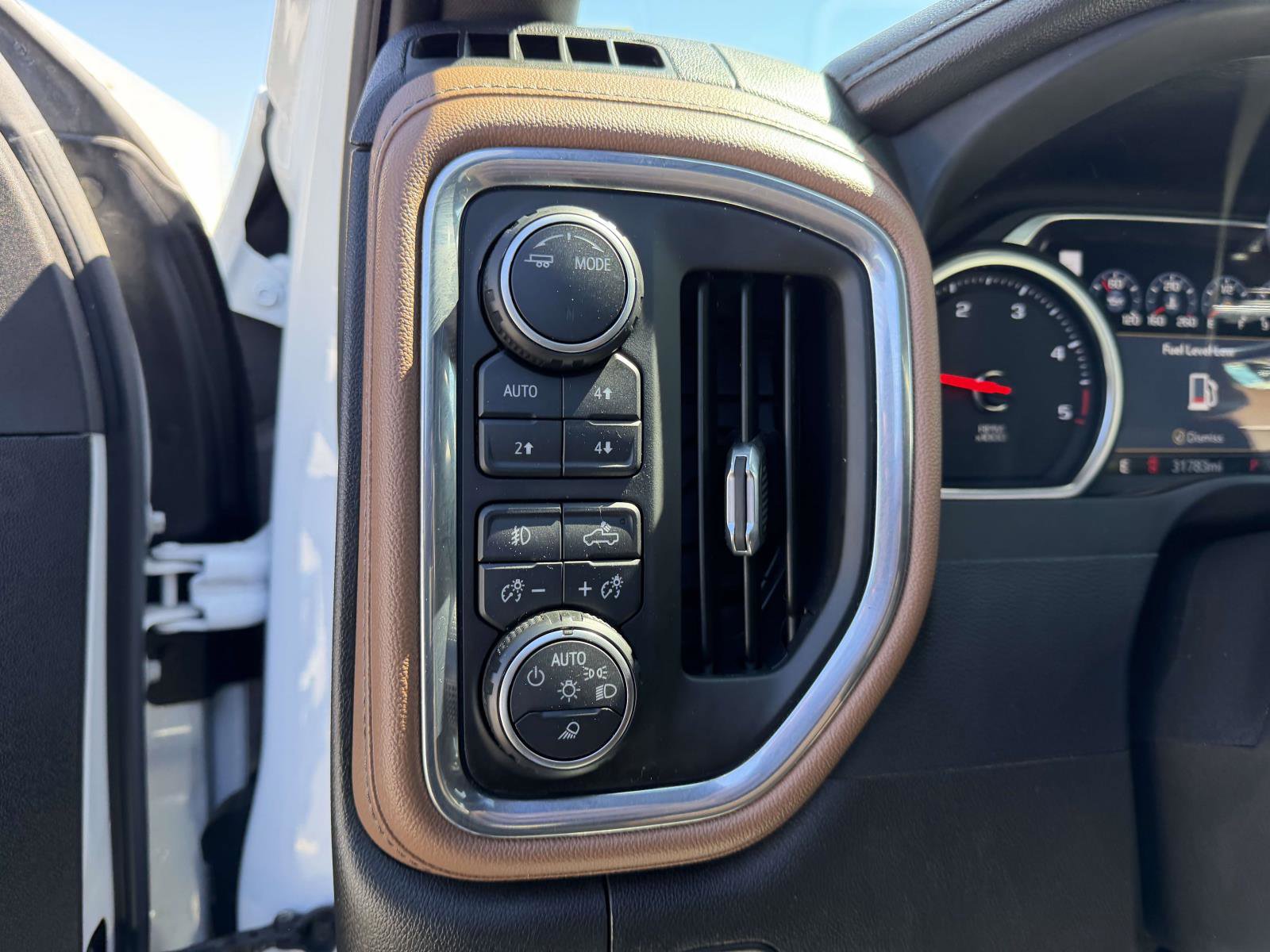 Used 2022 Chevrolet Silverado 3500 High Country w/ Safety Package II image 21