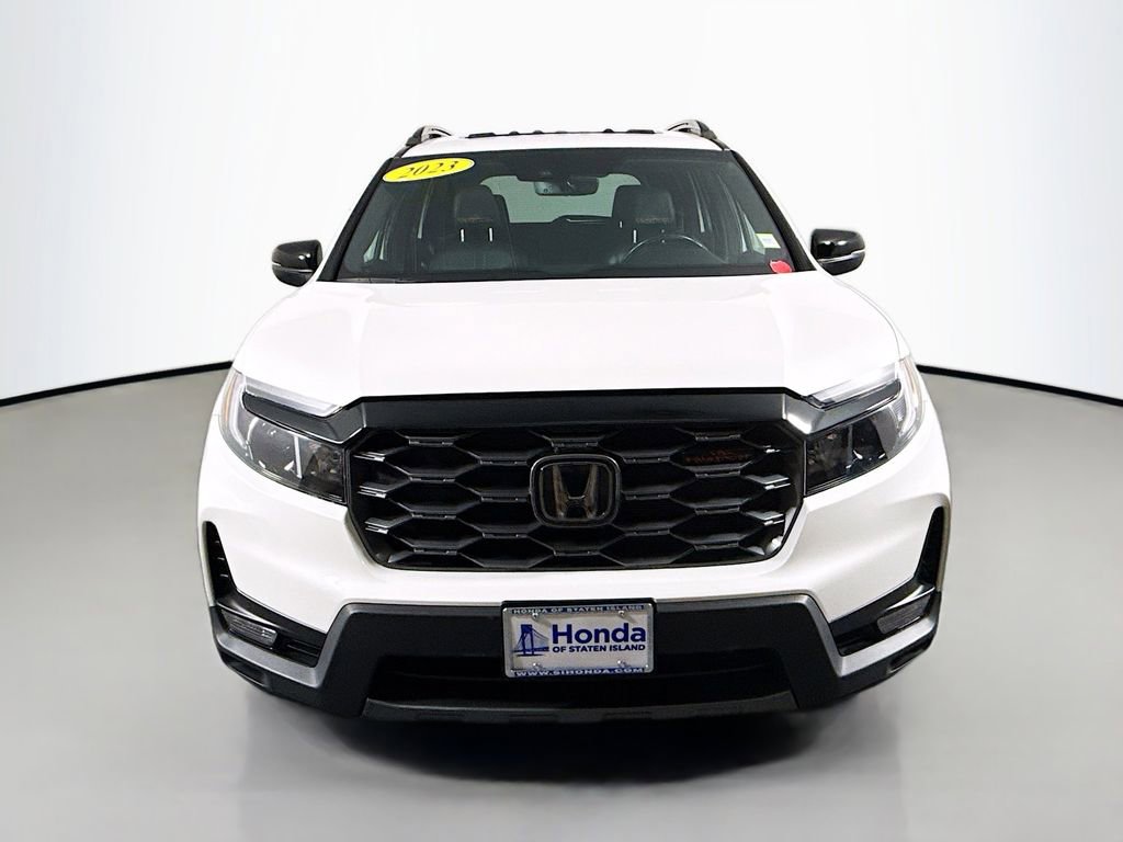 Certified 2023 Honda Passport TrailSport image 2