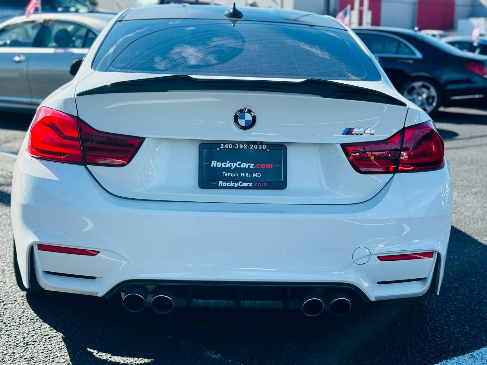 Used 2018 BMW M4 Coupe RWD image 3