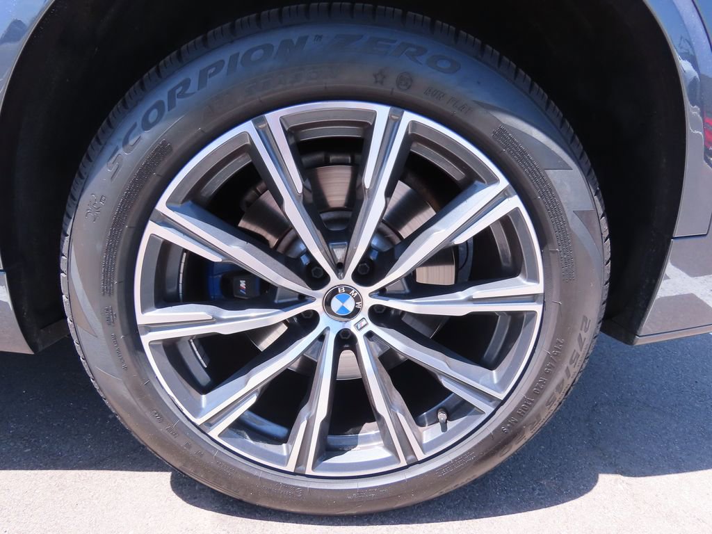 Used 2019 BMW X5 xDrive40i AWD/4WD image 16