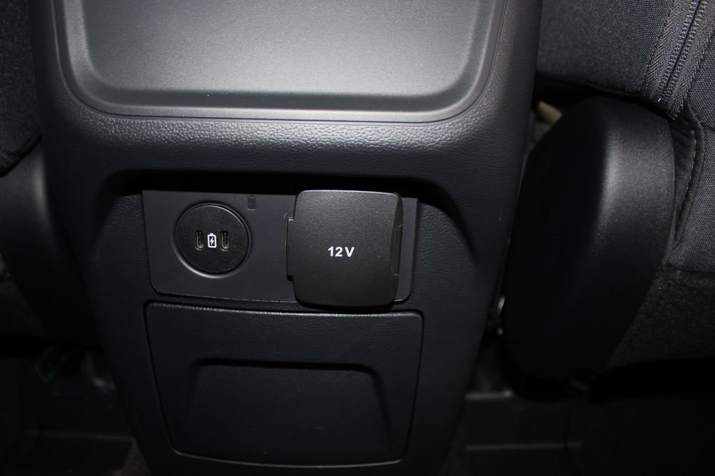 New 2026 Ford Explorer Active RWD image 30