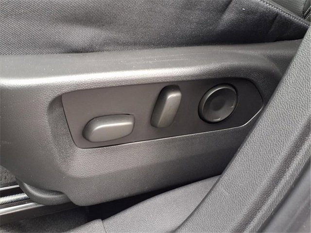 Certified 2025 Buick Envision Preferred image 23