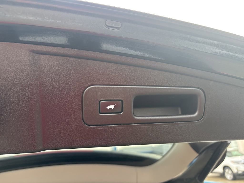 Used 2019 Acura MDX SH-AWD image 17