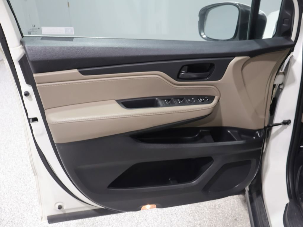 Used 2019 Honda Odyssey EX image 13