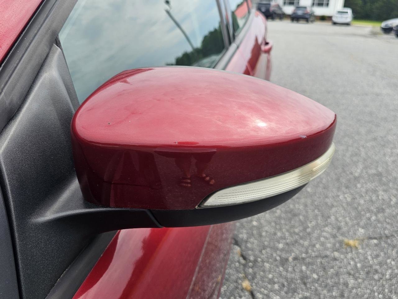 Used 2015 Ford Focus SE w/ Equipment Group 201A image 21