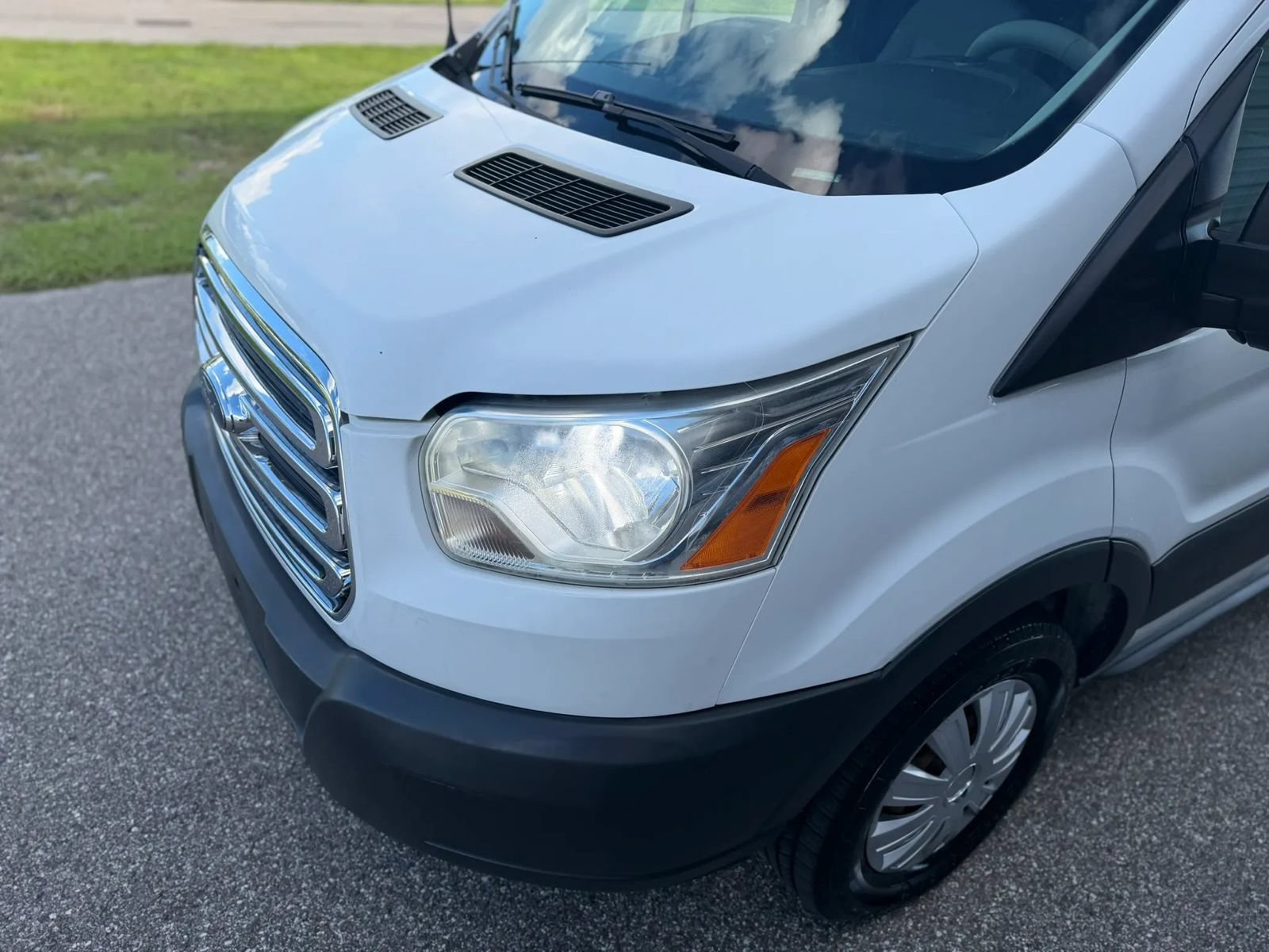 Used 2017 Ford Transit 350 148 Medium Roof w/ Exterior Upgrade Package RWD image 4
