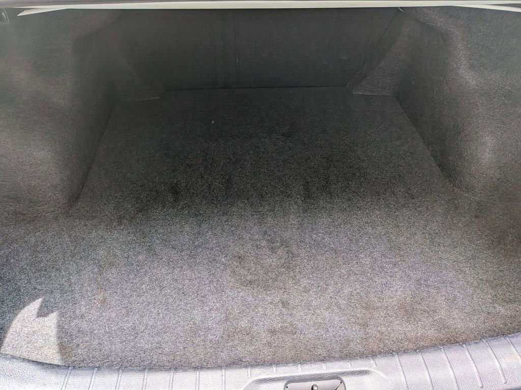 Used 2025 Nissan Altima 2.5 SV FWD image 7