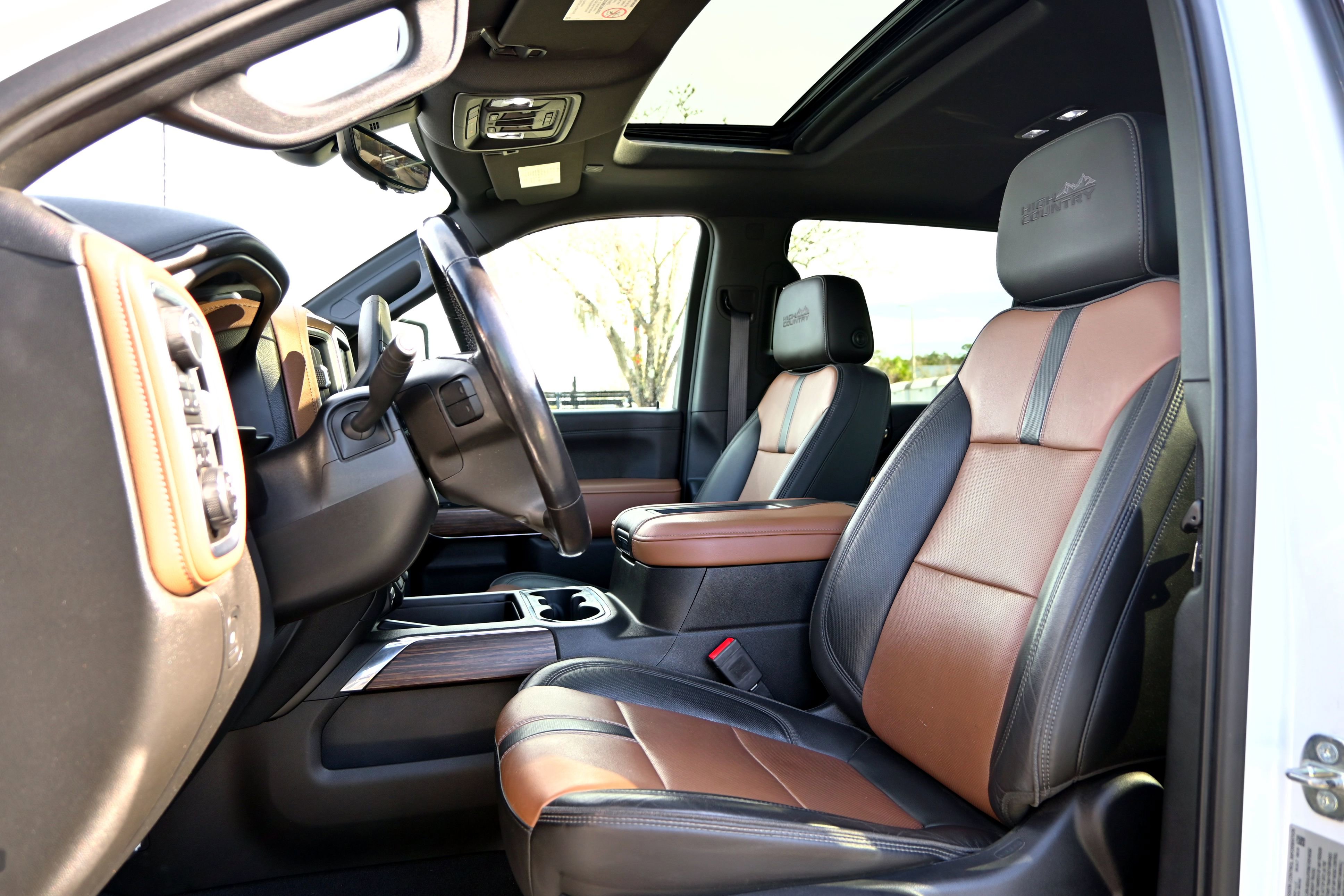 Used 2020 Chevrolet Silverado 2500 High Country image 11