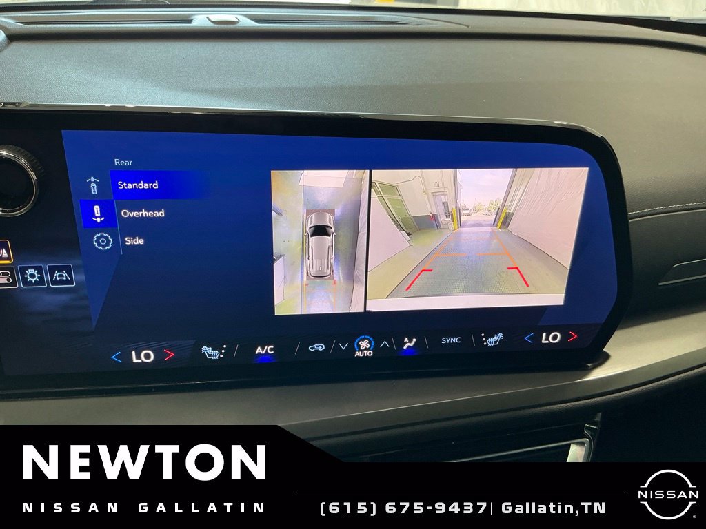 Used 2024 Chevrolet Traverse LT FWD image 8