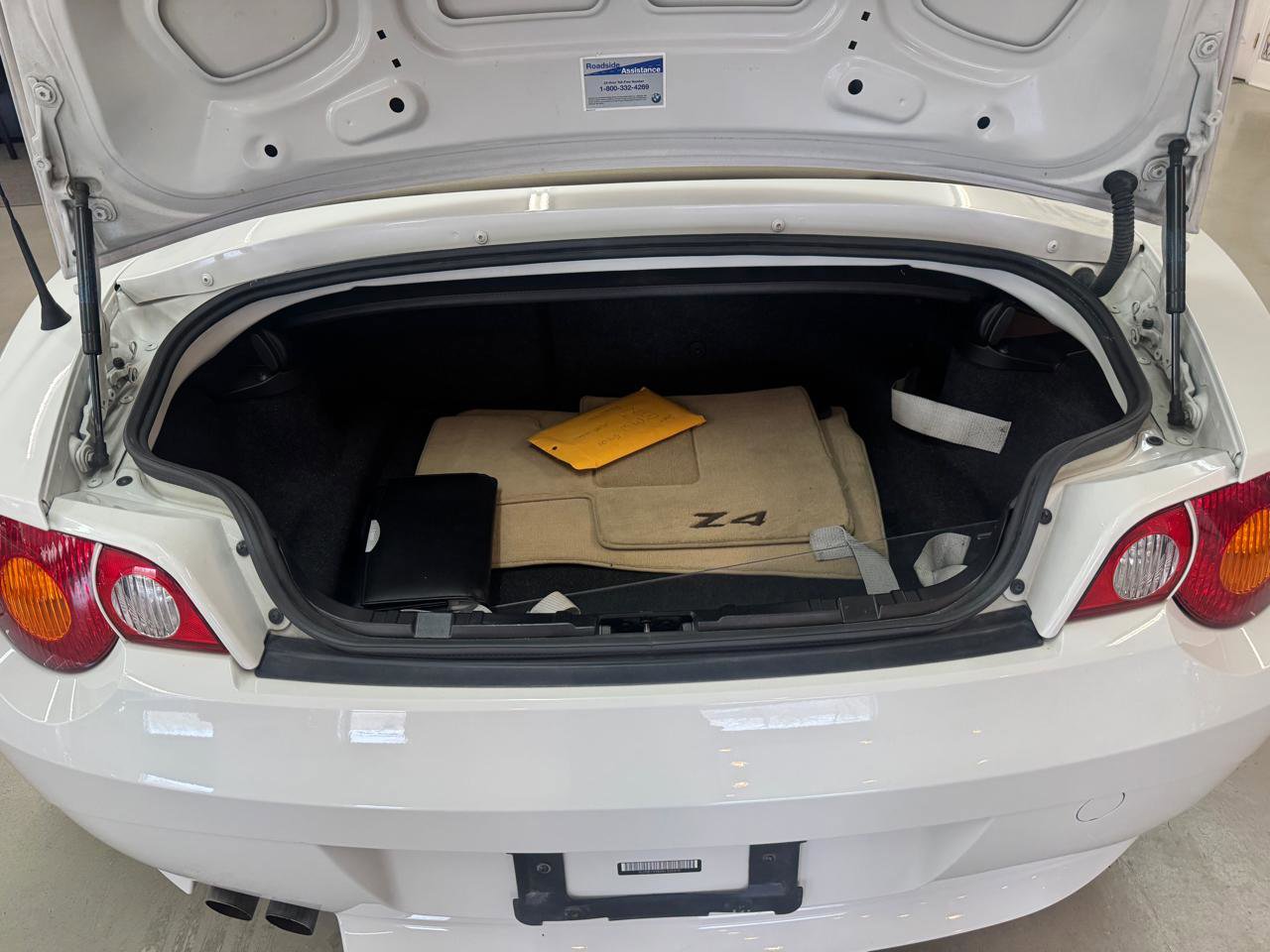 Used 2004 BMW Z4 2.5i image 20