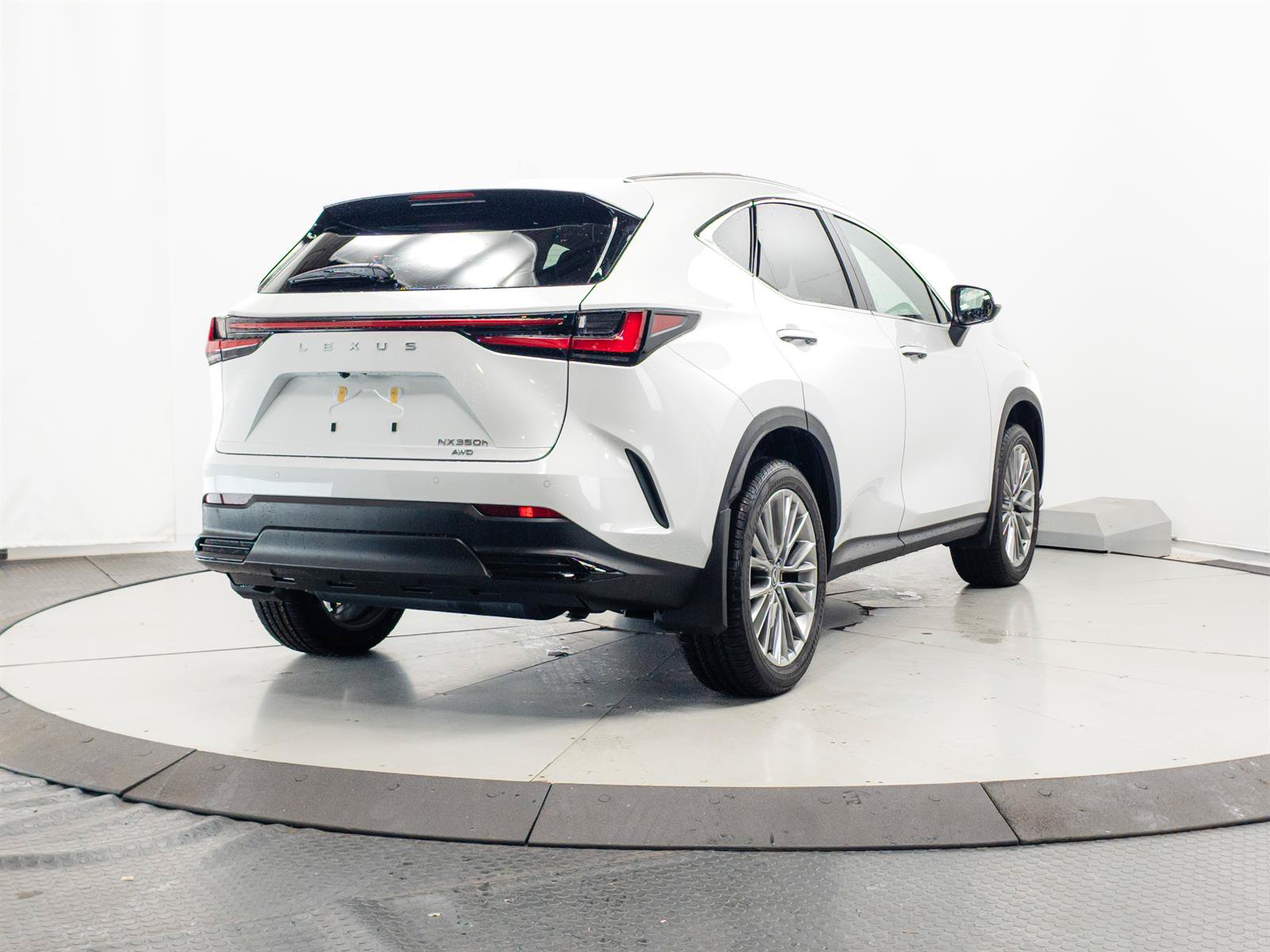 New 2026 Lexus NX 350h AWD w/ Accessory Package (2T) image 12