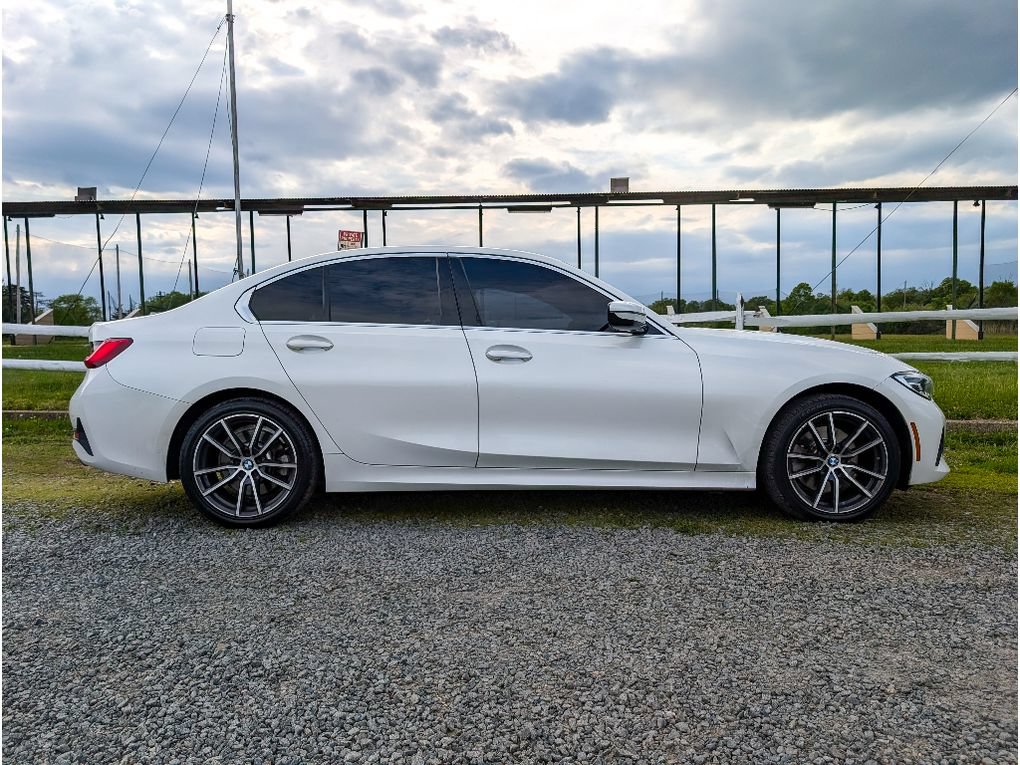 Used 2020 BMW 330i xDrive Sedan w/ Convenience Package AWD/4WD image 4