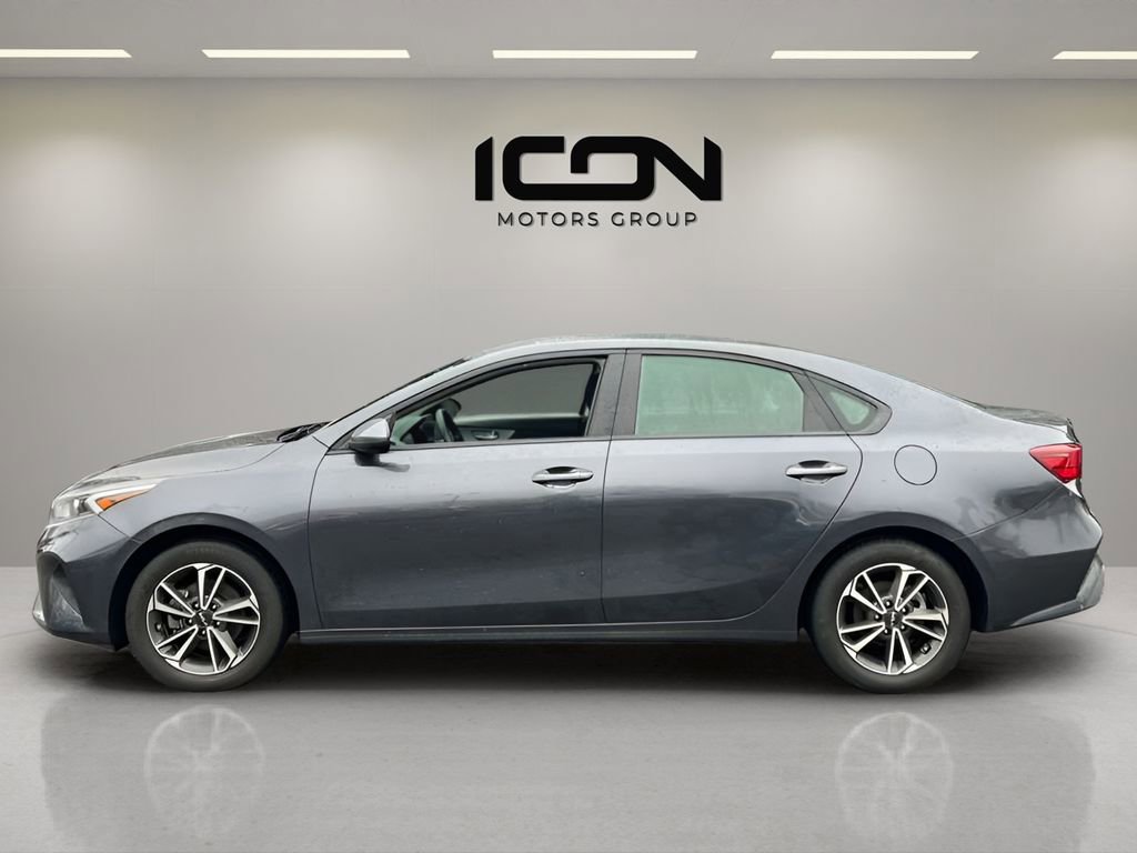 Used 2023 Kia Forte LXS FWD image 2