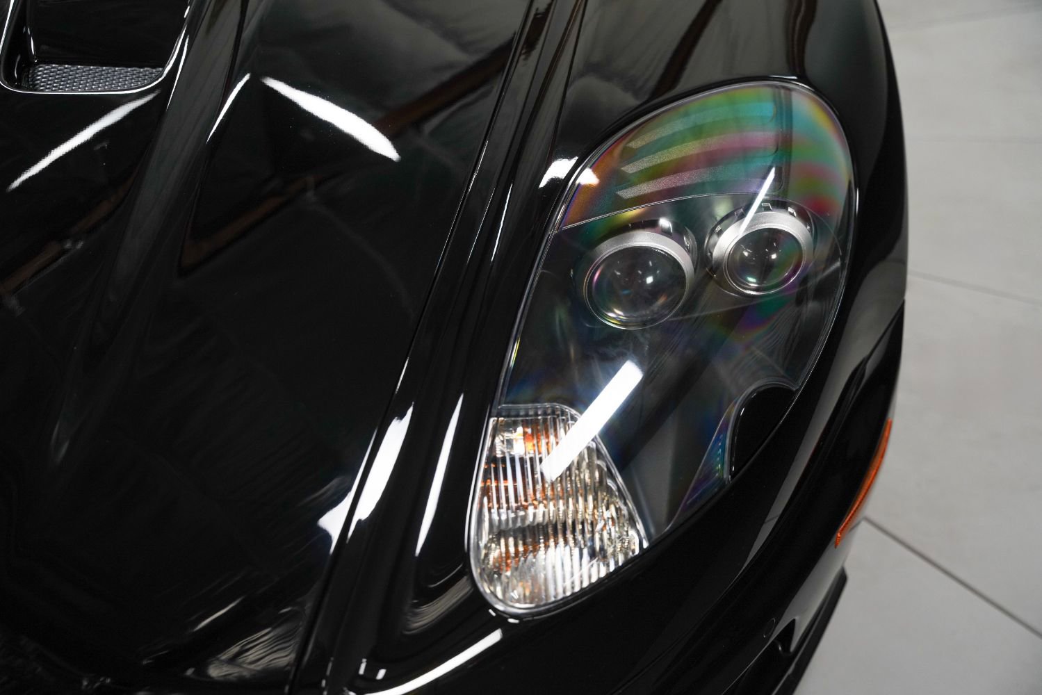 Used 2010 Aston Martin DBS Coupe image 12