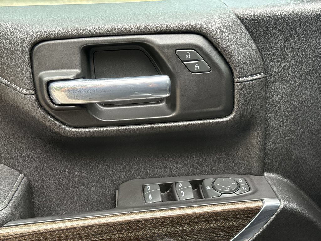Used 2021 Chevrolet Silverado 1500 RST AWD/4WD image 15