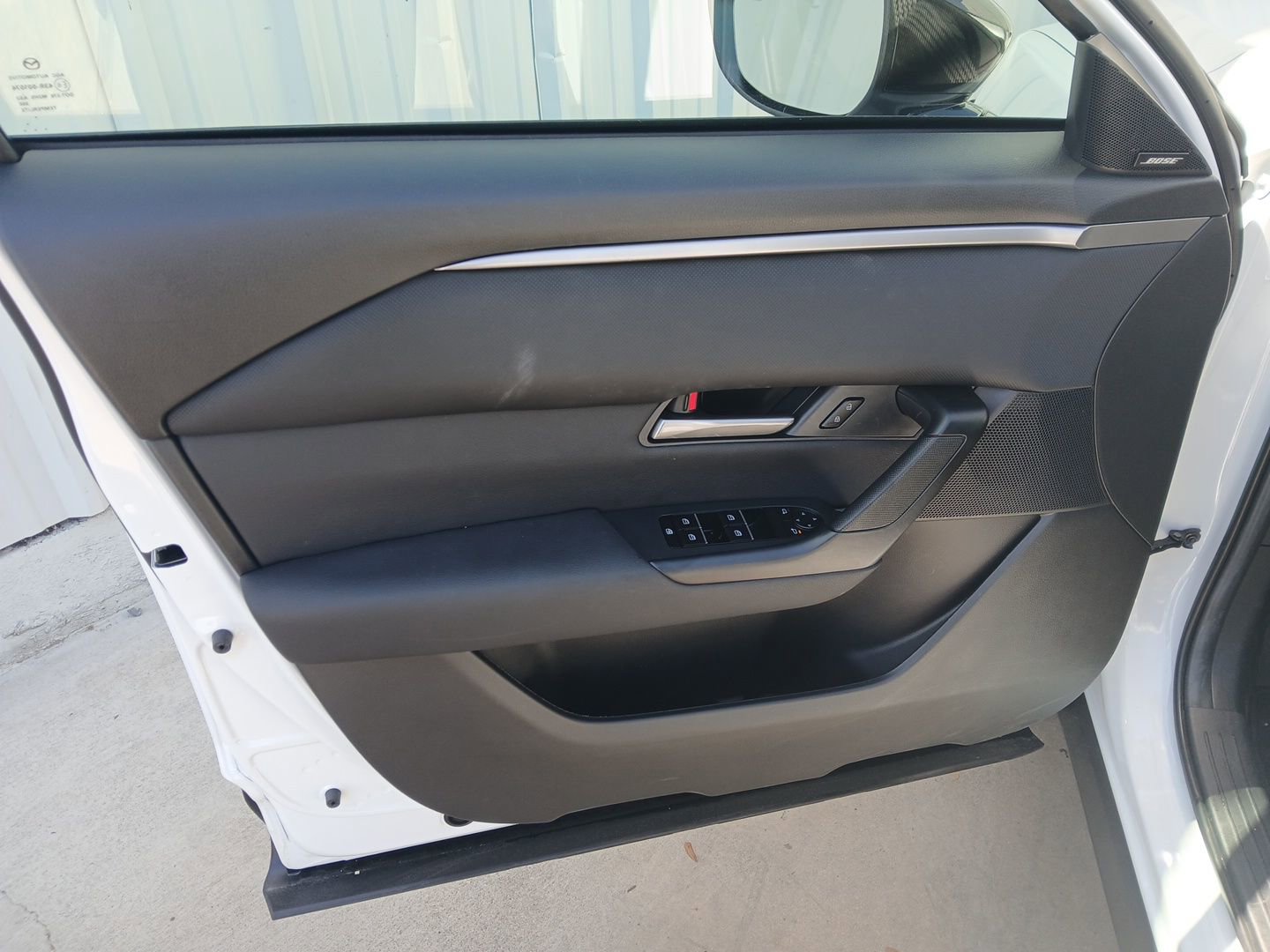 Certified 2025 MAZDA CX-50 AWD 2.5 S w/ Premium Package image 11