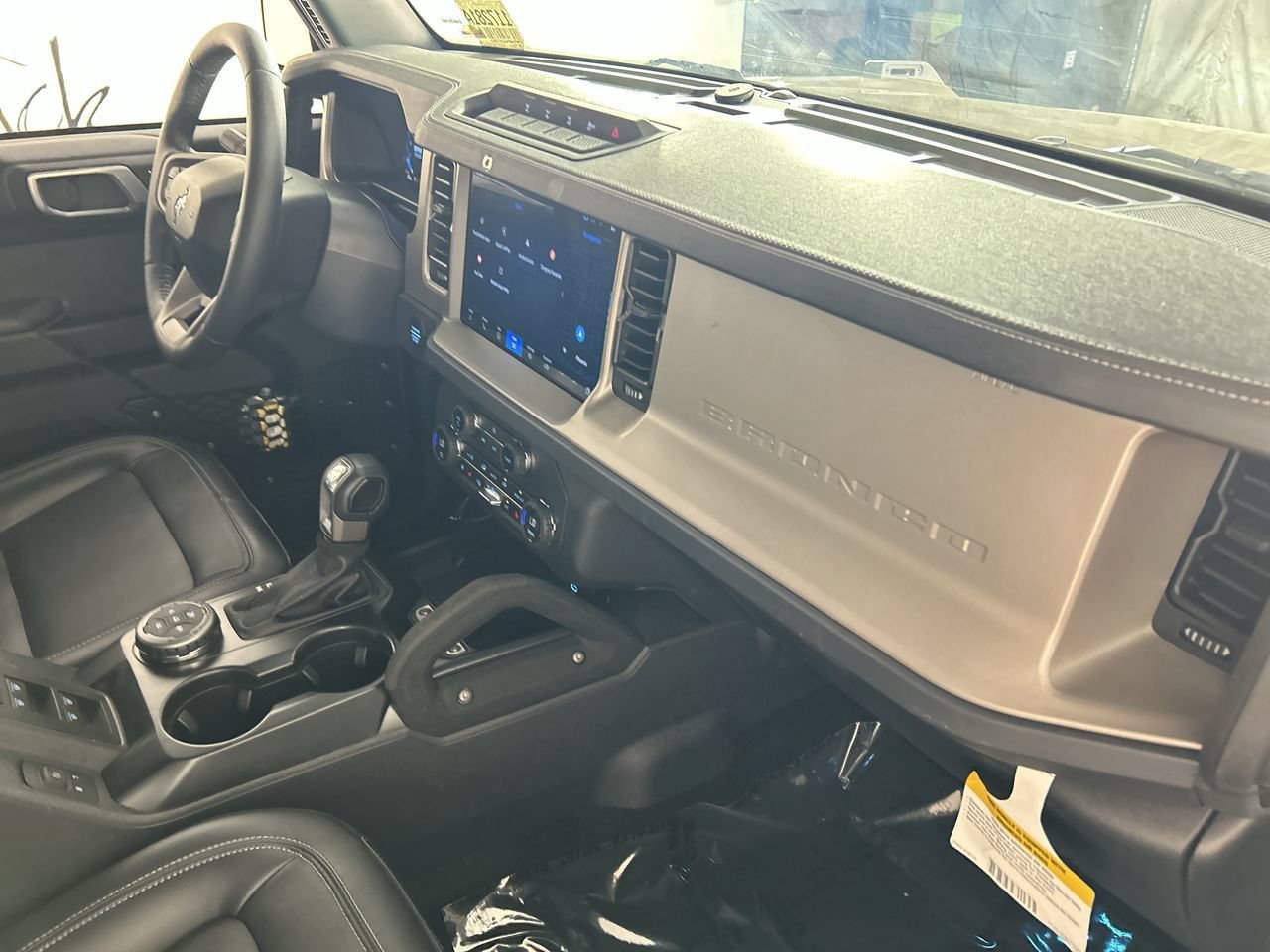 Used 2025 Ford Bronco Outer Banks w/ Sasquatch Package AWD/4WD image 27