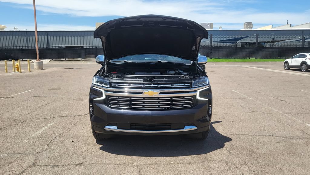 Used 2023 Chevrolet Suburban Premier AWD/4WD image 40