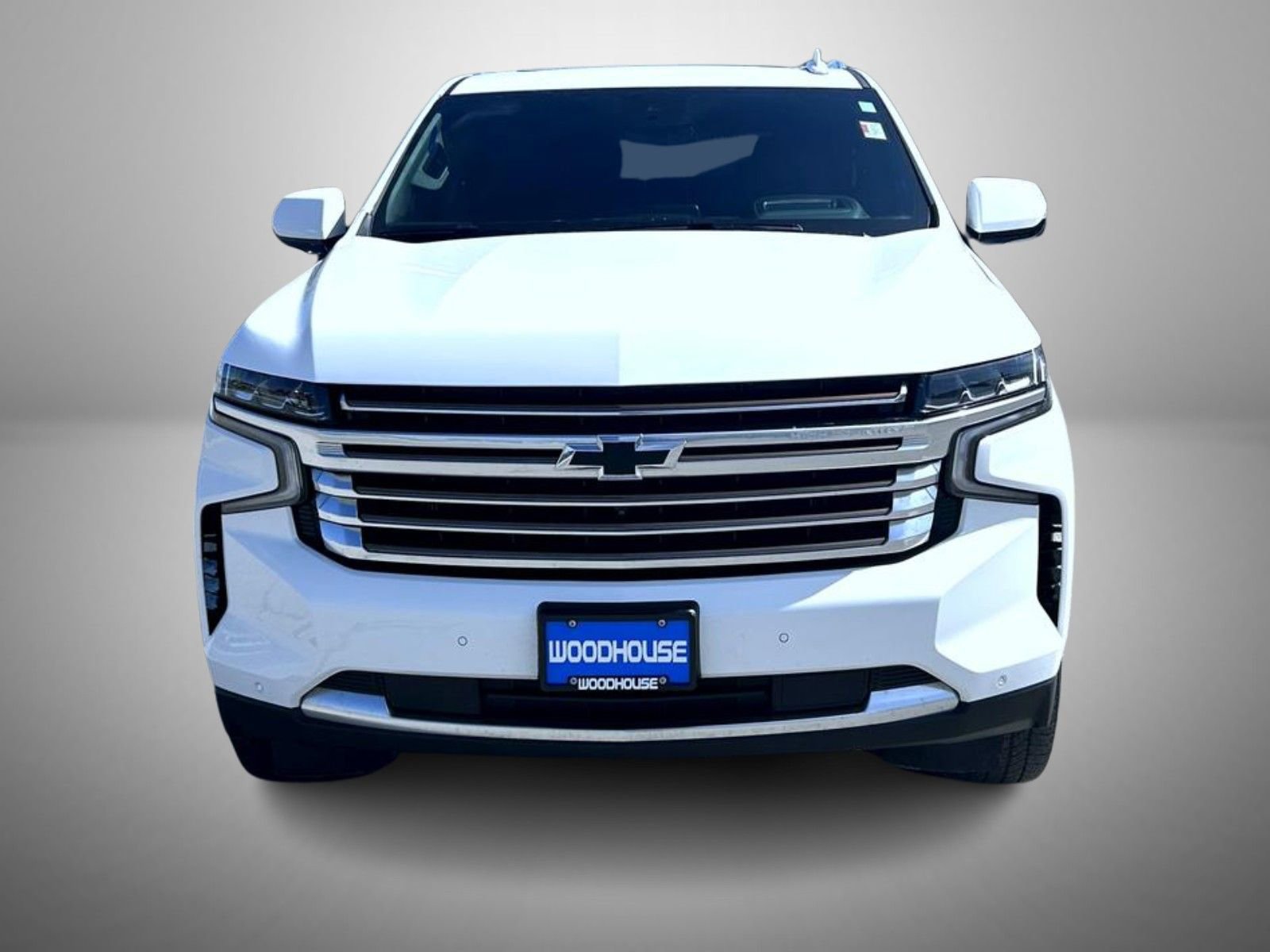 Used 2024 Chevrolet Tahoe High Country AWD/4WD image 2