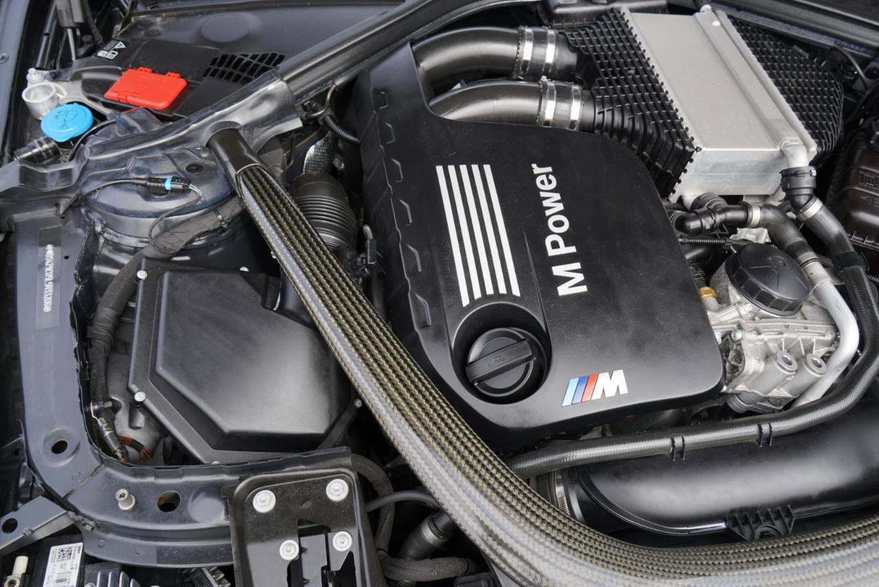 Used 2020 BMW M4 Convertible w/ Executive Package image 74