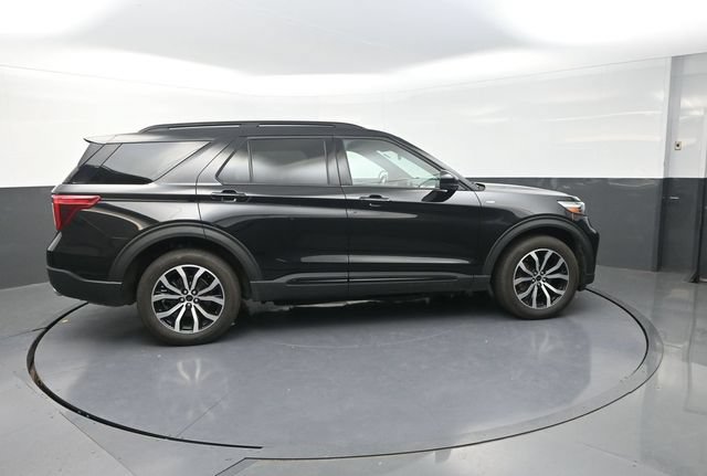 Used 2022 Ford Explorer ST-Line AWD/4WD image 9