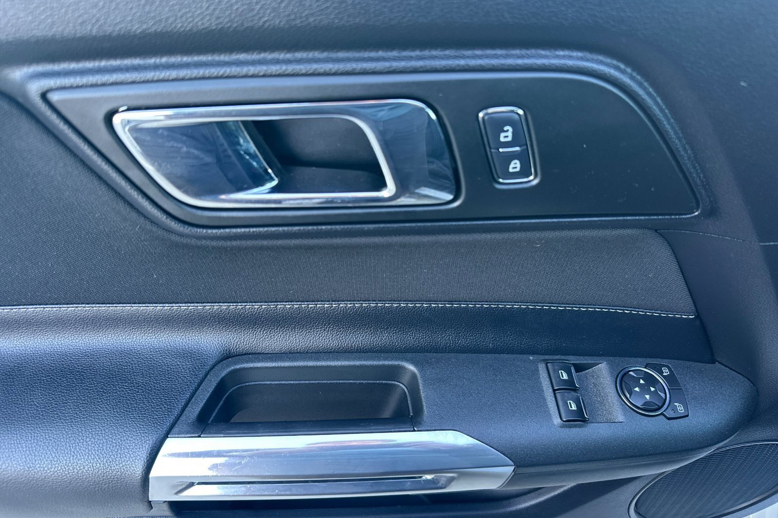 Used 2017 Ford Mustang Coupe w/ Interior & Wheel Package image 10