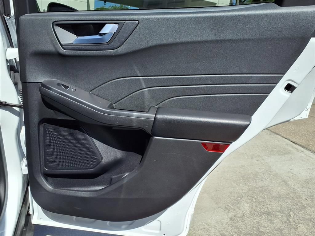 Used 2023 Ford Escape ST-Line FWD image 11