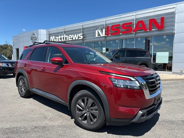 Used 2022 Nissan Pathfinder SV w/ SV Premium Package