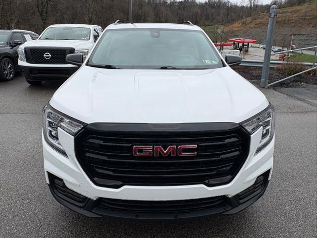 Used 2023 GMC Terrain SLT w/ Elevation Edition image 8