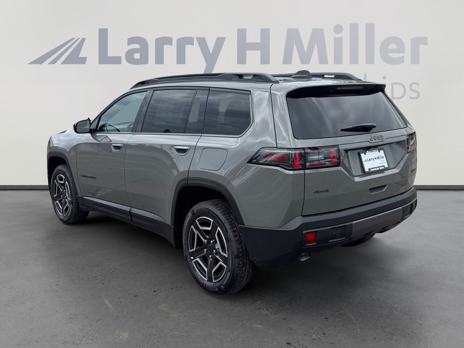 New 2026 Jeep Cherokee Laredo AWD/4WD image 3