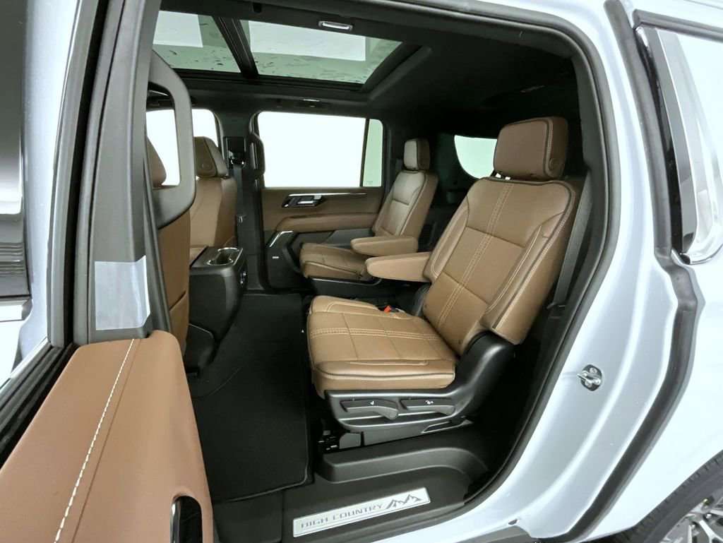 New 2026 Chevrolet Suburban High Country image 10
