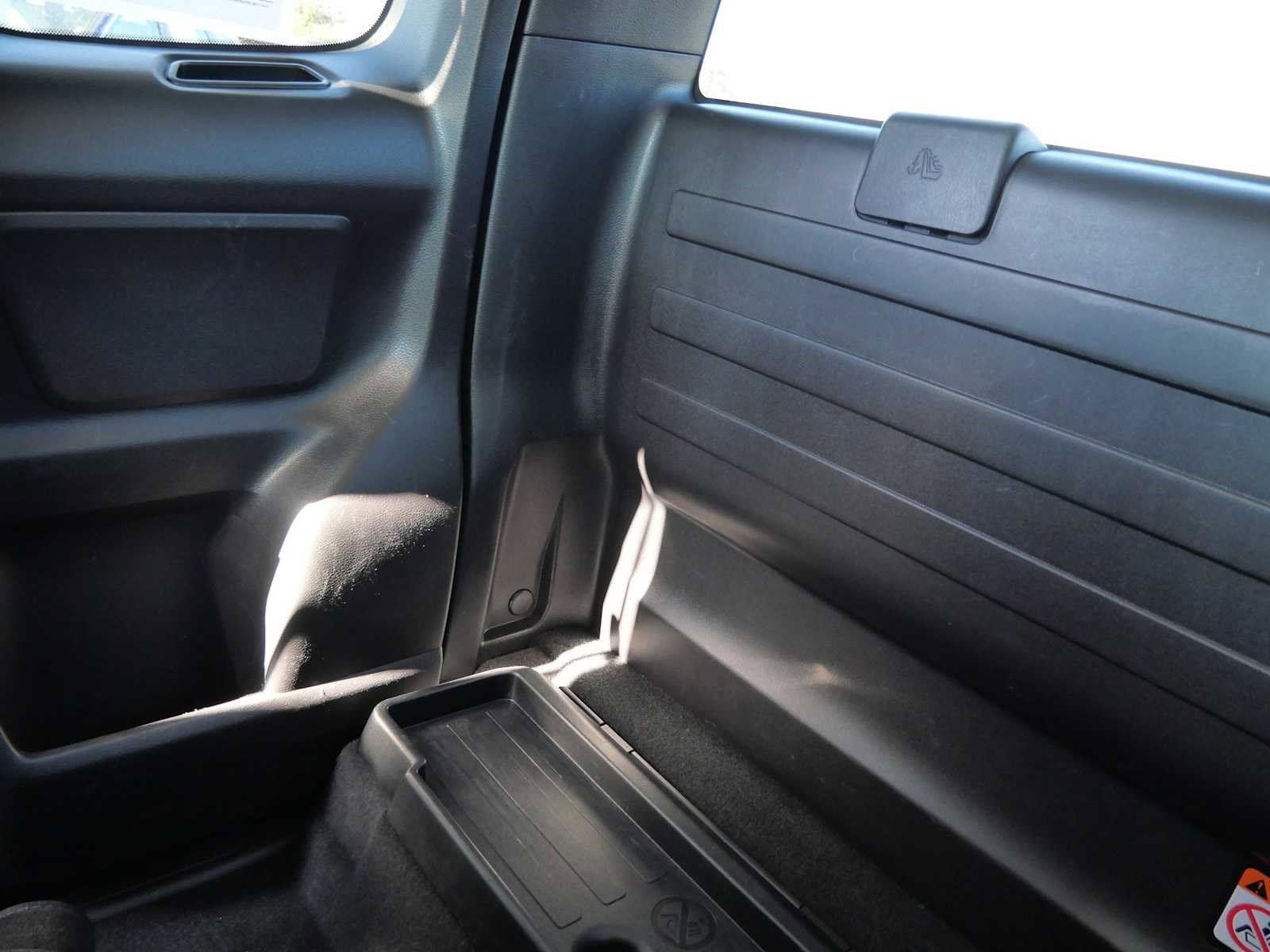 Used 2020 Toyota Tacoma SR image 12