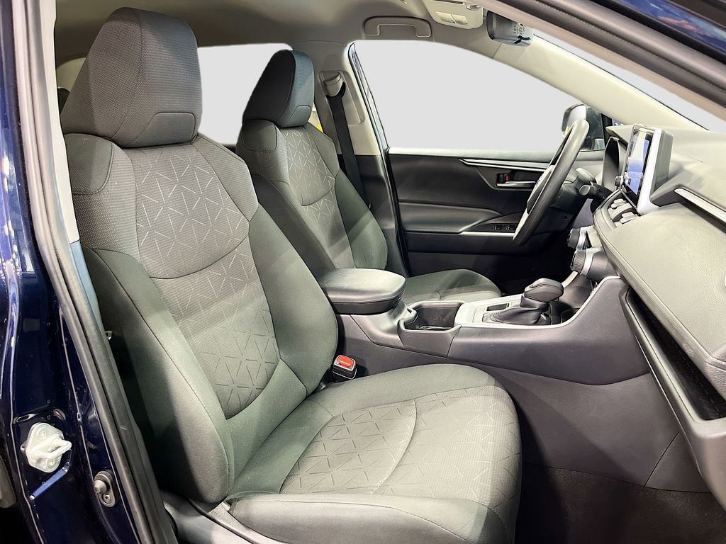 Used 2024 Toyota RAV4 XLE image 29